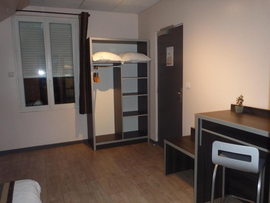 Contact Hotel Les Ailes Challes-les-Eaux Oda fotoğraf